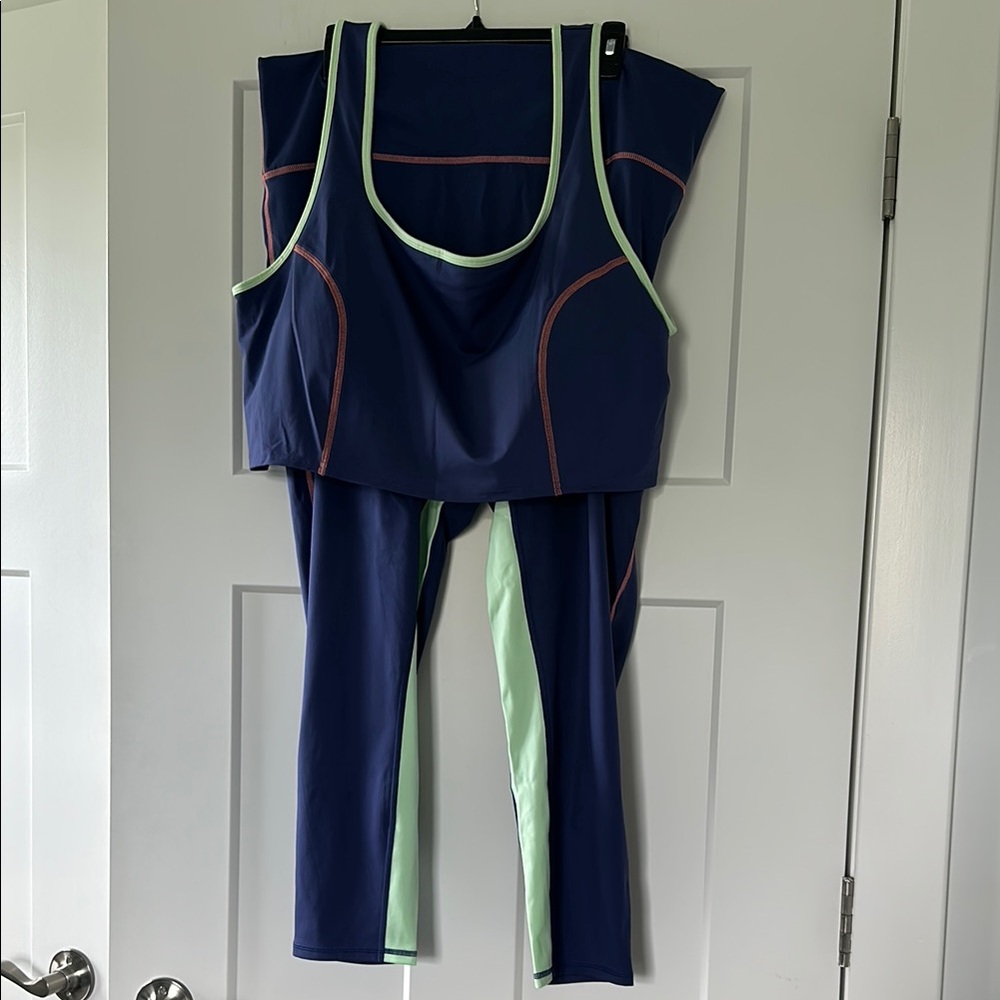 Fabletics 4X set - Bra top and leggings